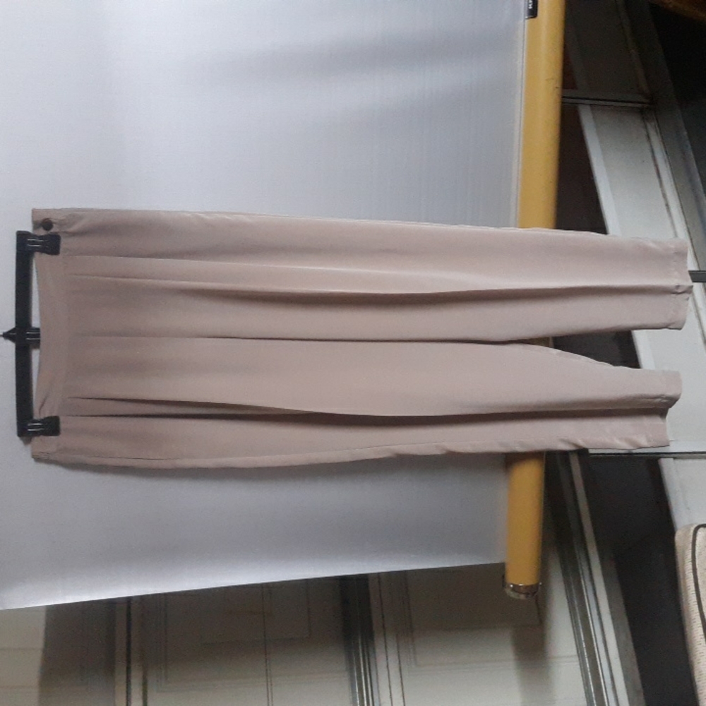 Alyssa Carr Size 10 (SKU N50)